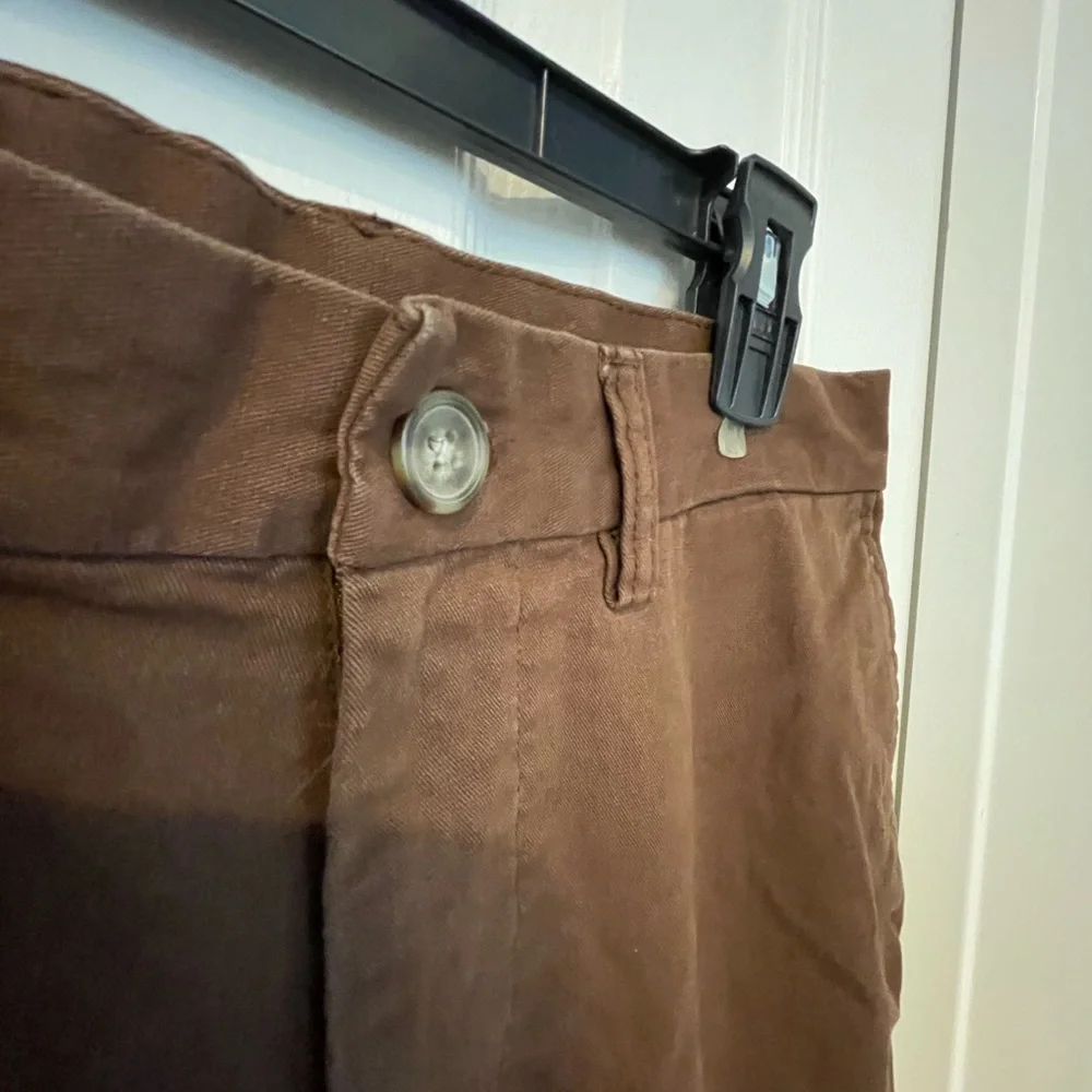 Old Navy 30 x 32 mens brown pants - Picture 5 of 13